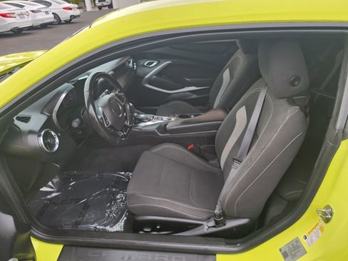 Used 2020 Chevrolet Camaro LT w/ RS Package image 9