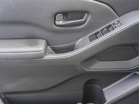 Used 2023 Nissan Frontier S w/ Technology Package image 18