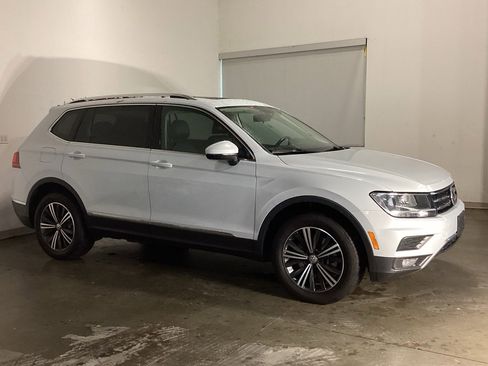 Used 2018 Volkswagen Tiguan SEL image 8
