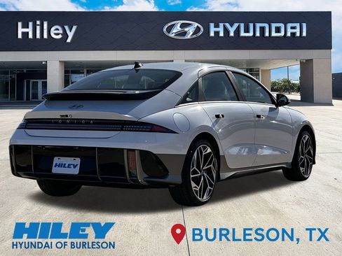 New 2025 Hyundai Ioniq 6 SEL image 7