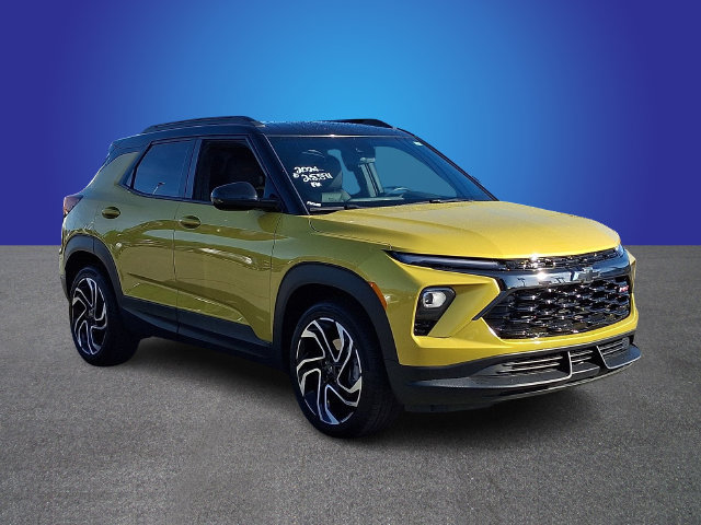 Used 2024 Chevrolet TrailBlazer RS w/ Driver Confidence Package FWD image 3