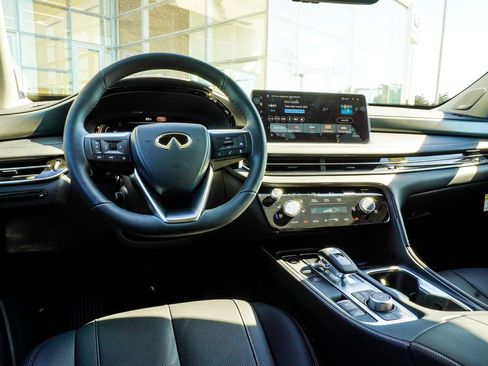 New 2027 INFINITI QX60 Luxe FWD image 16