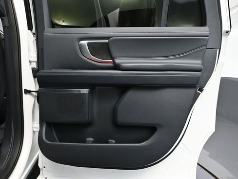 Used 2025 Ford Expedition Max Platinum w/ Stealth Appearance Package AWD/4WD image 53