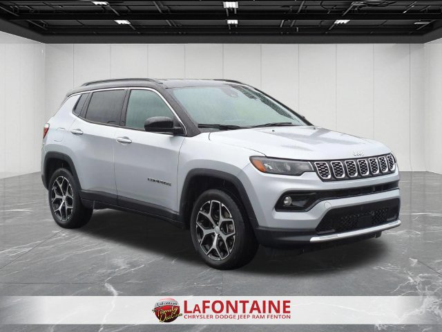 Used 2024 Jeep Compass Limited AWD/4WD image 7