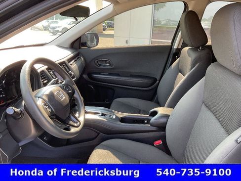 Certified 2019 Honda HR-V LX image 31