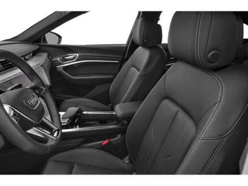 Used 2024 Audi Q8 e-tron Premium Plus w/ Premium Plus Package AWD/4WD image 9