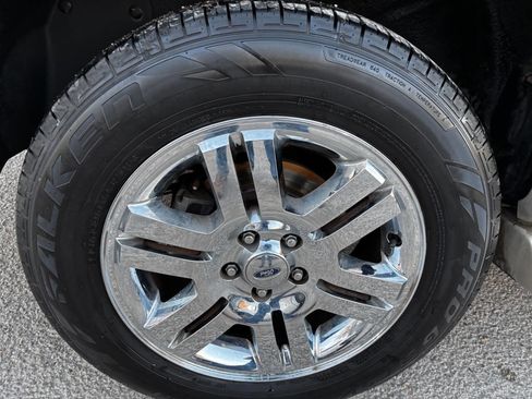 Used 2007 Ford Explorer Eddie Bauer image 36