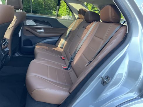 New 2026 Mercedes-Benz GLE 450 4MATIC image 36