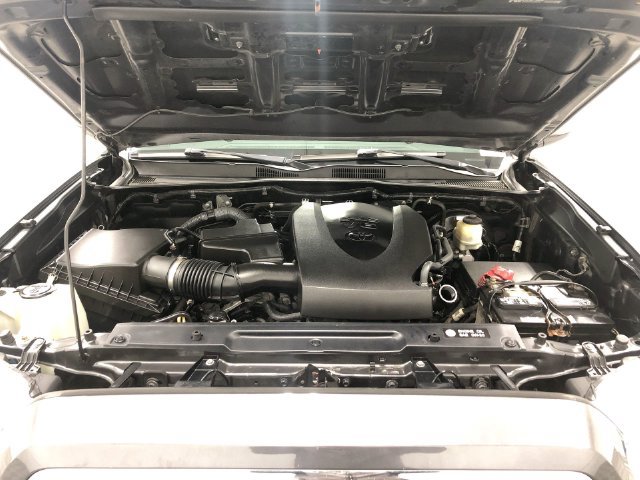Used 2016 Toyota Tacoma TRD Sport w/ Towing Package AWD/4WD image 23