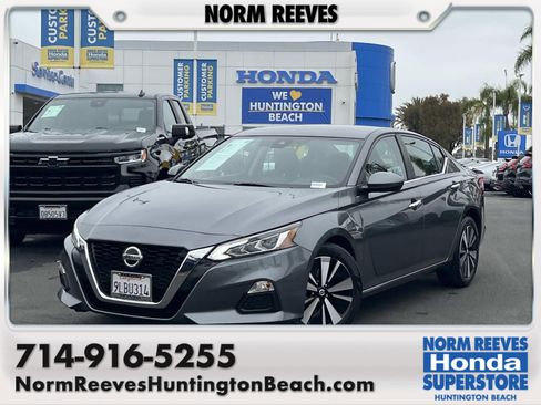 Used 2022 Nissan Altima 2.5 SV FWD image 1