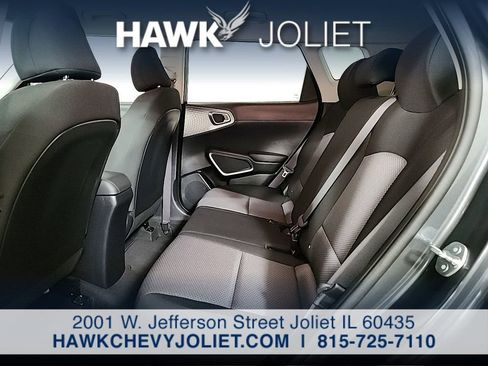 Used 2025 Kia Soul LX w/ LX Technology Package FWD image 12