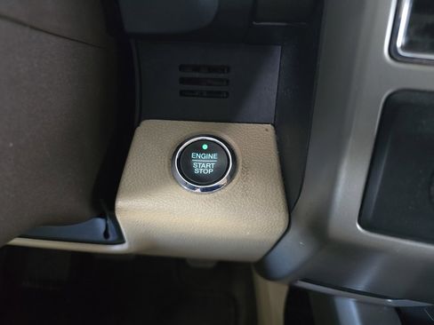 Used 2020 Ford F150 Lariat image 29