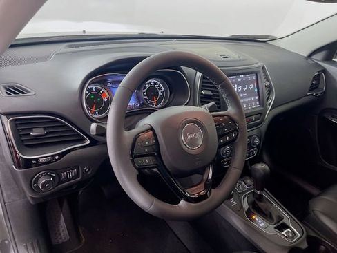 Used 2023 Jeep Cherokee Altitude Lux AWD/4WD image 10