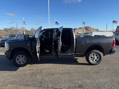Used 2024 RAM 2500 Laramie w/ Safety Group AWD/4WD image 4