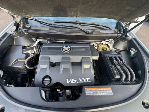 Used 2013 Cadillac SRX FWD image 19