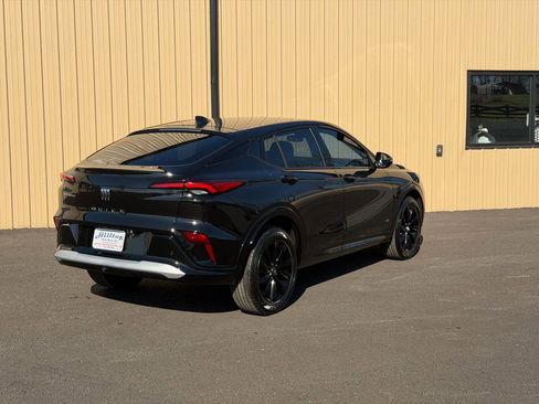 Used 2025 Buick Envista Sport Touring w/ Convenience I Package image 3