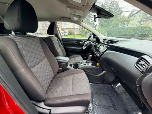 Used 2019 Nissan Rogue Sport SV w/ All-Weather Package AWD/4WD image 23