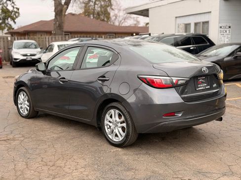 Used 2017 Toyota Yaris iA image 6