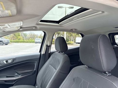 Used 2020 Ford EcoSport SE image 23