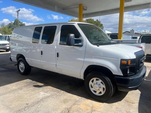 Used 2012 Ford E-250 and Econoline 250 image 3