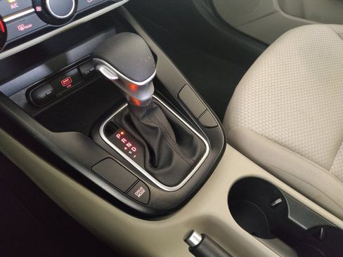 Used 2021 Kia Soul LX FWD image 26