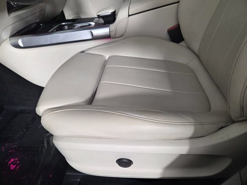 Used 2020 Mercedes-Benz GLB 250 image 10