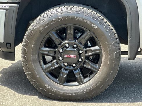 Certified 2025 GMC Sierra 2500 AT4 AWD/4WD image 27