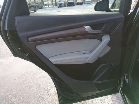 Used 2023 Audi Q5 2.0T Premium Plus image 18