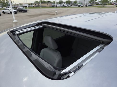 Used 2023 Honda Passport EX-L image 3
