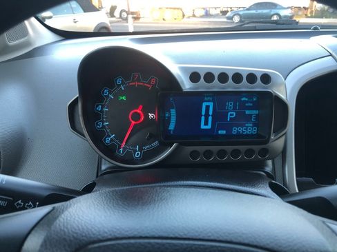 Used 2014 Chevrolet Sonic LT image 12