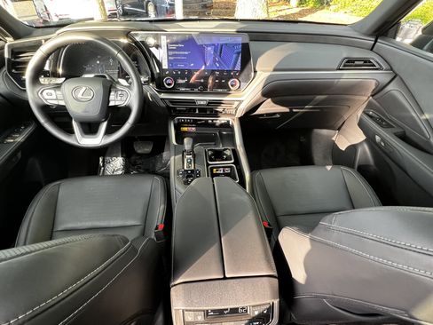 Certified 2025 Lexus TX 350 AWD w/ Technology Package image 36