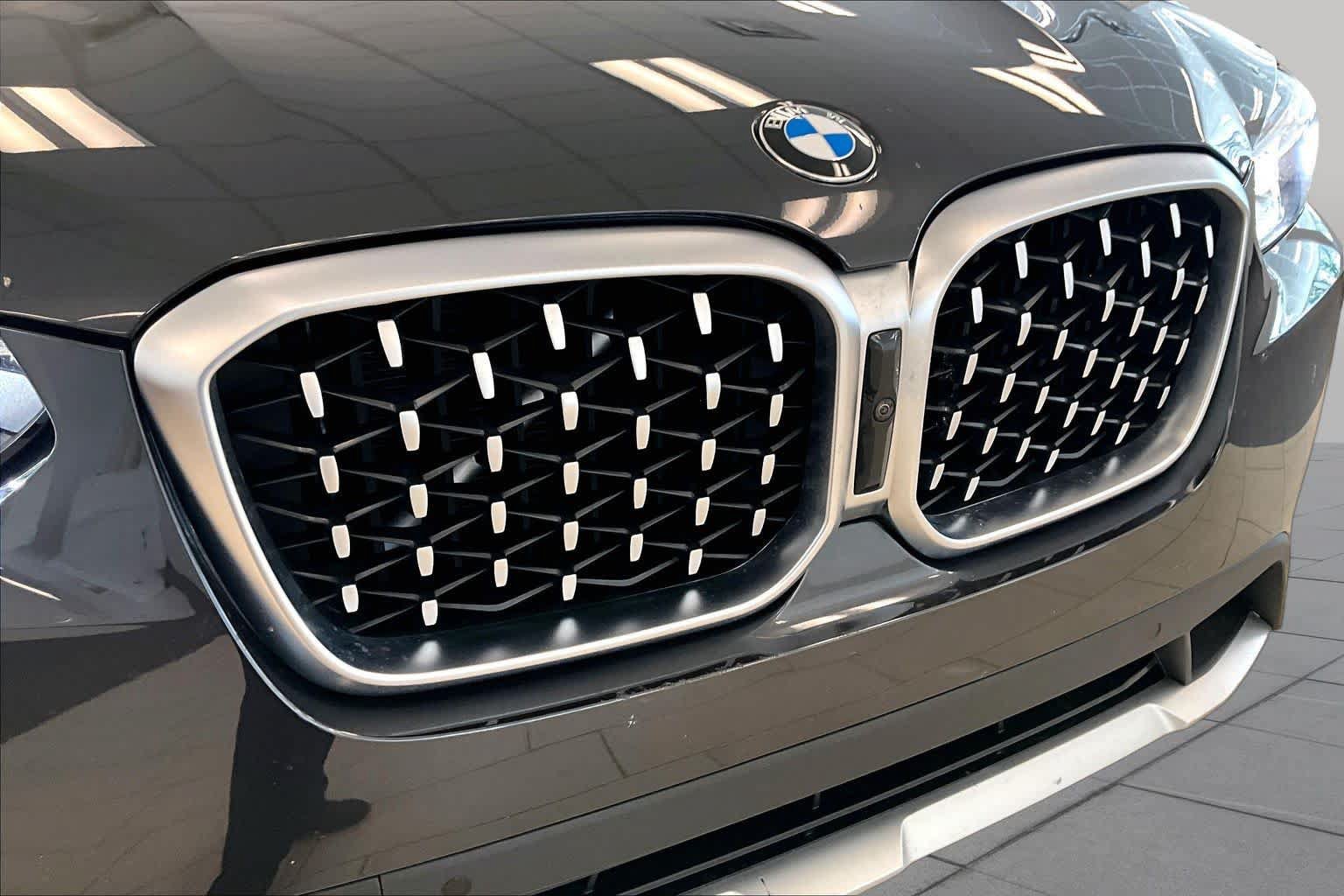 Used 2022 BMW X4 xDrive30i w/ Premium Package 2 AWD/4WD image 27