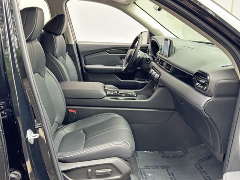 Used 2023 Honda Pilot Elite image 16