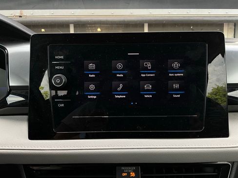 Used 2025 Volkswagen Taos S image 26