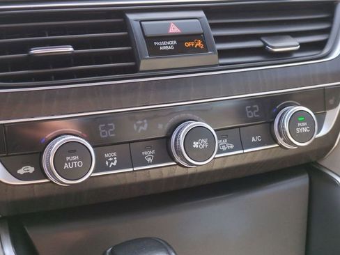 Used 2019 Honda Accord EX-L image 18