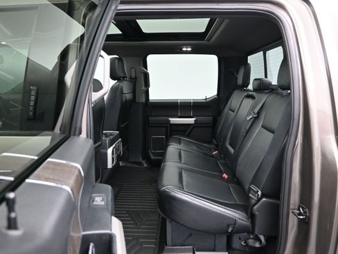 Used 2020 Ford F250 Lariat w/ Lariat Ultimate Package AWD/4WD image 11