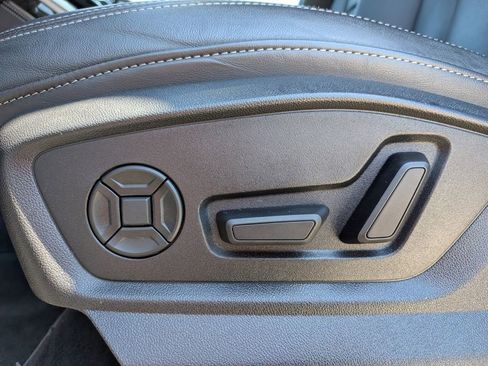 Used 2025 Audi Q7 3.0T Premium Plus image 14