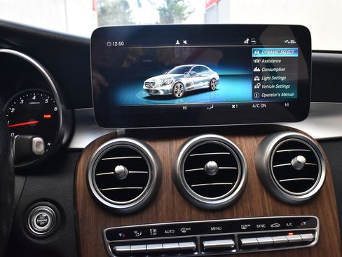 Used 2020 Mercedes-Benz C 300 4MATIC Sedan image 35