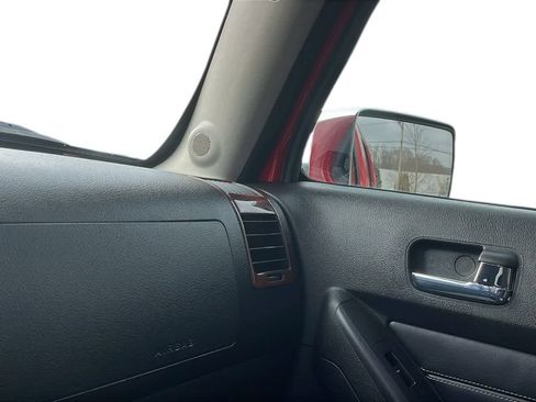 Used 2009 HUMMER H3T Alpha image 15