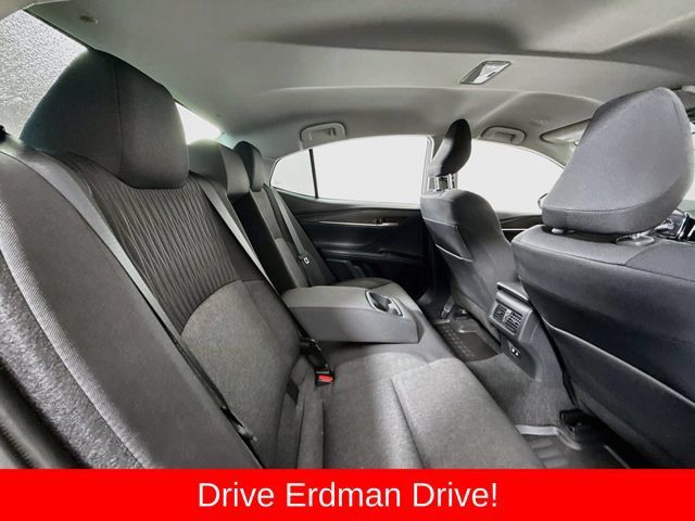 Used 2026 Toyota Camry LE w/ Convenience Package FWD image 28