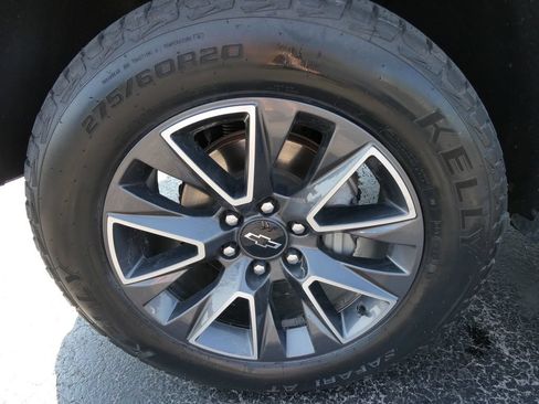 Certified 2023 Chevrolet Tahoe Z71 w/ Z71 Off-Road Package AWD/4WD image 11