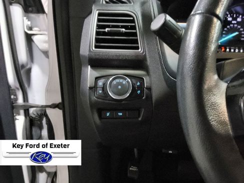 Used 2018 Ford Explorer XLT w/ Equipment Group 202A AWD/4WD image 26