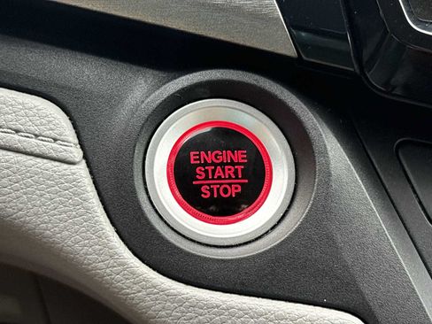Used 2023 Honda Odyssey EX-L image 16