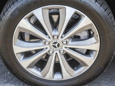 Used 2021 Mercedes-Benz GLE 350 w/ Premium Package image 10