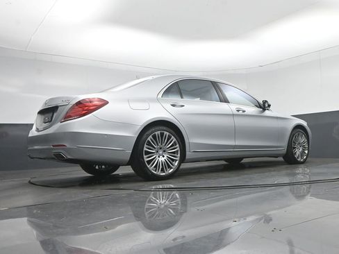 Used 2016 Mercedes-Benz S 550 4MATIC Sedan w/ Premium Package image 59