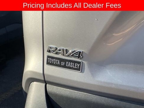Used 2023 Toyota RAV4 XLE Premium FWD image 6