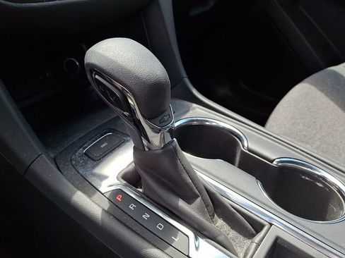 Used 2024 Chevrolet Equinox LT AWD/4WD image 14