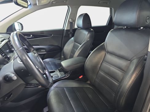 Used 2019 Kia Sorento EX FWD image 12