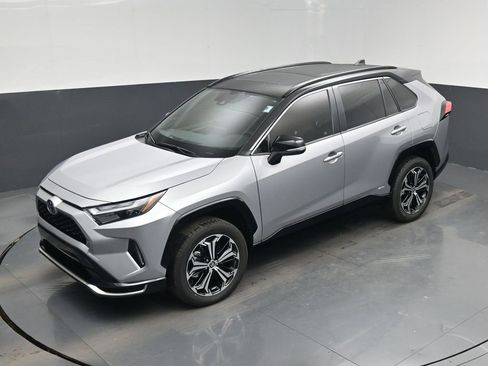 Used 2025 Toyota RAV4 XSE image 34