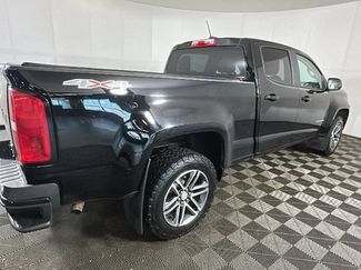 Used 2022 Chevrolet Colorado W/T w/ Custom Special Edition AWD/4WD video 3